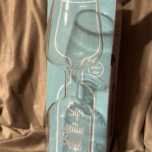 Way to Celebrate Wine Bottle Glass, - Picture 2 of 4